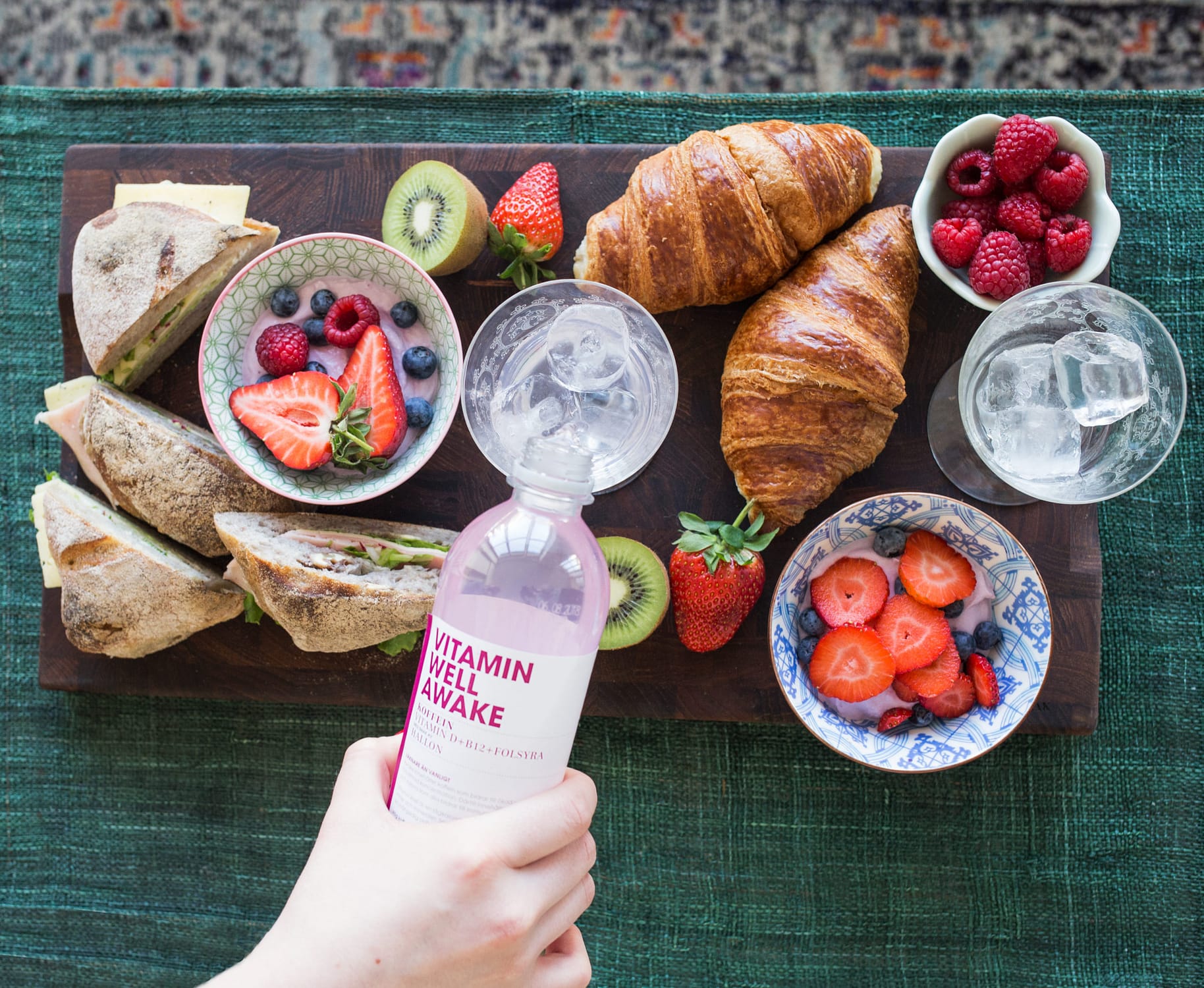 Vitamin Well Awake aamiaisfiiliskuva